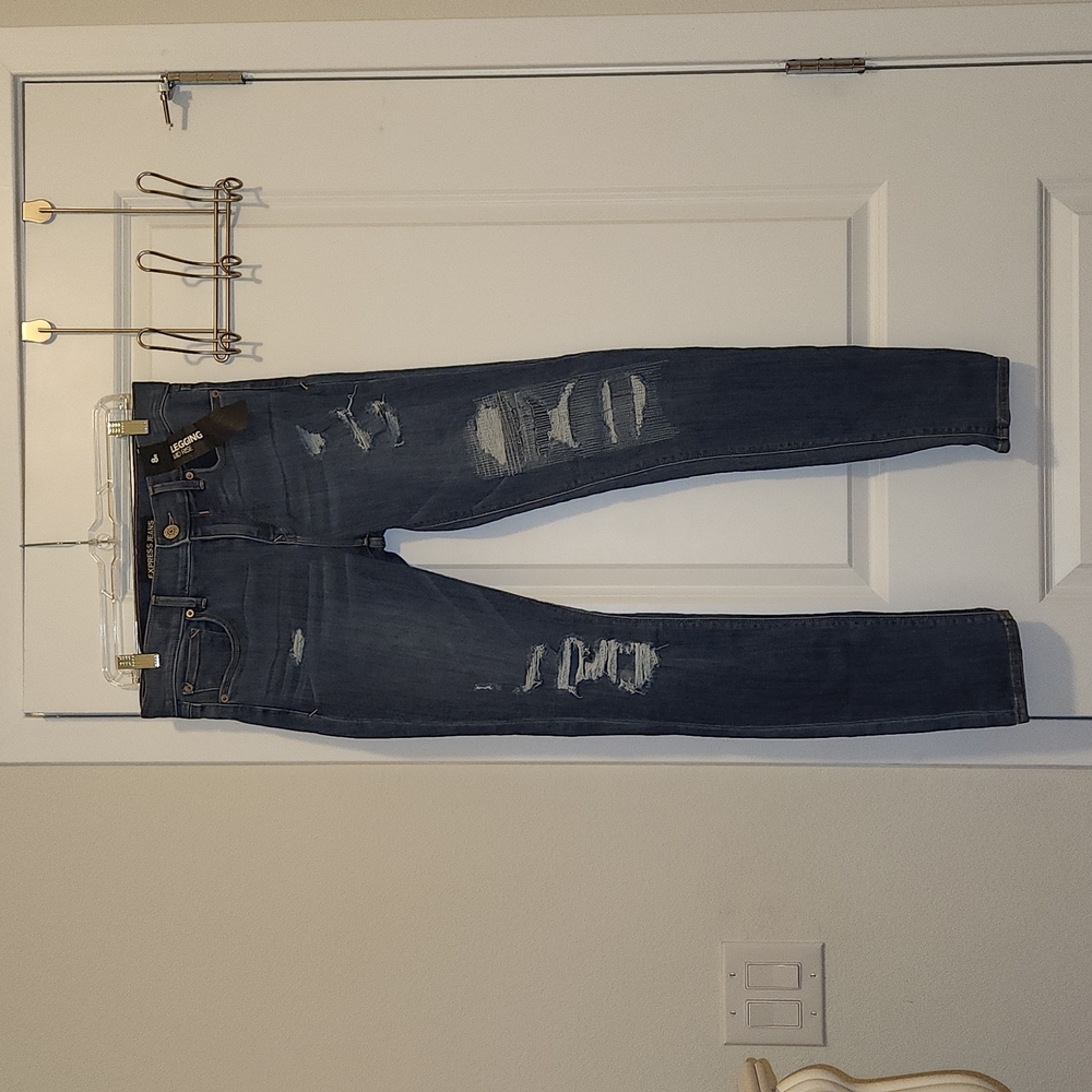 🚨🚨🚨🚨Brand new Express women's jeans🚨🚨🚨🚨